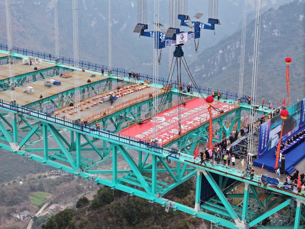 construction-site-at-the-huajiang-grand-canyon-bridge-2-1024x768-1 China Huajiang Grand Canyon Bridge