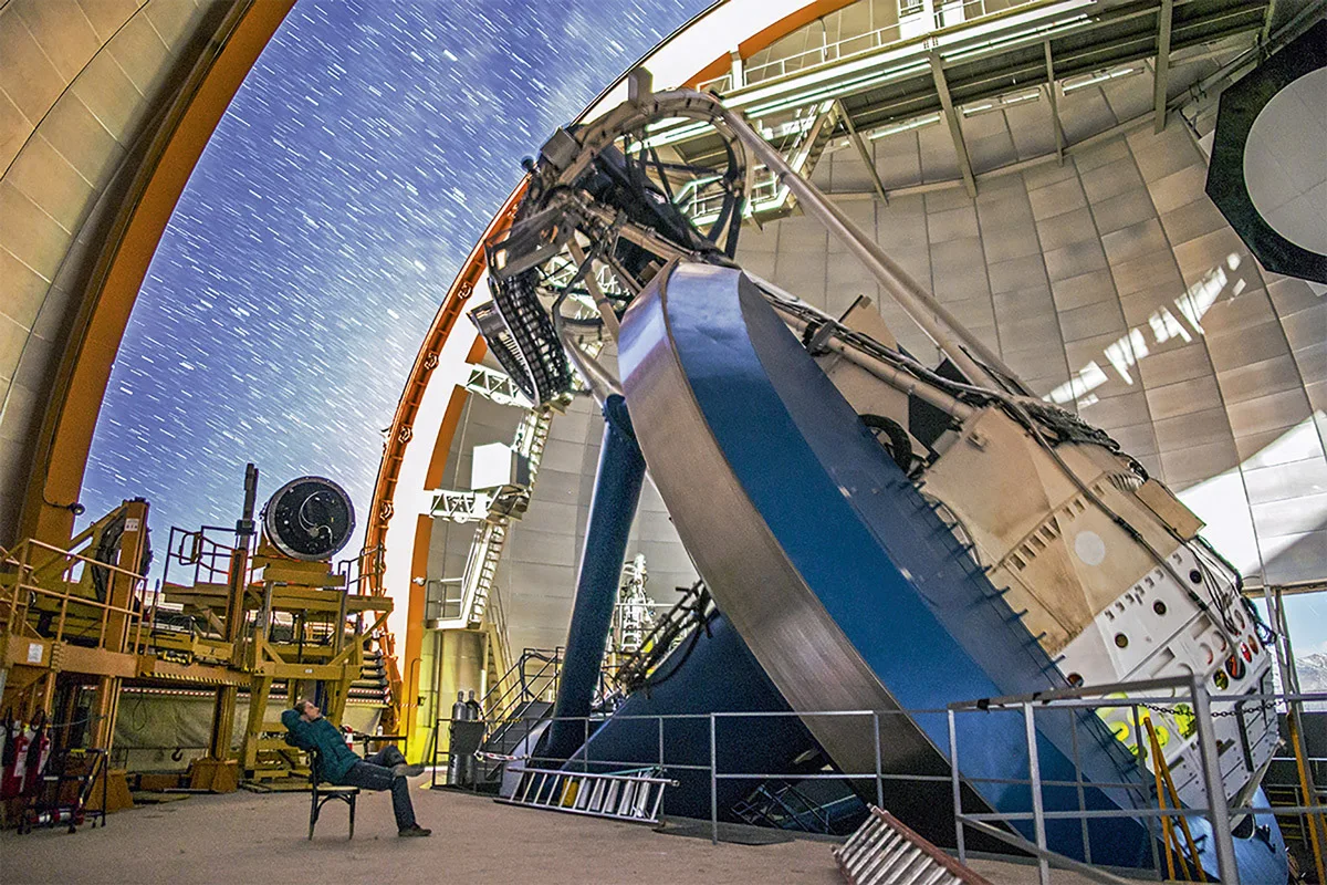 tudorica_15252651845_5284caa970_o-1 A large Dark Energy Camera telescope.